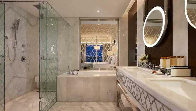 Waldorf Astoria – Bathroom