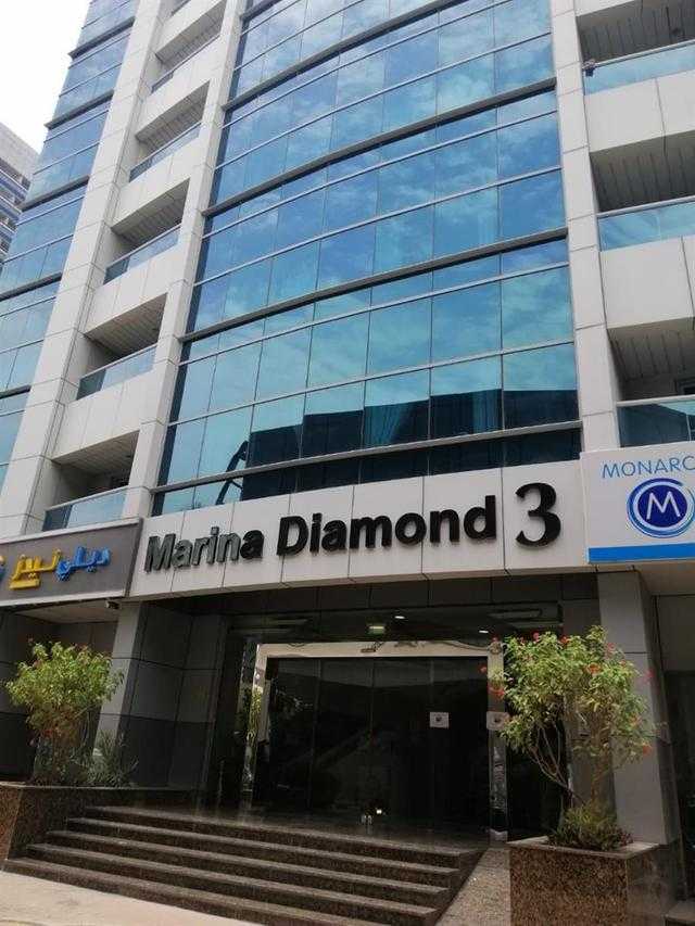 Marina Diamond 3 – Entrance