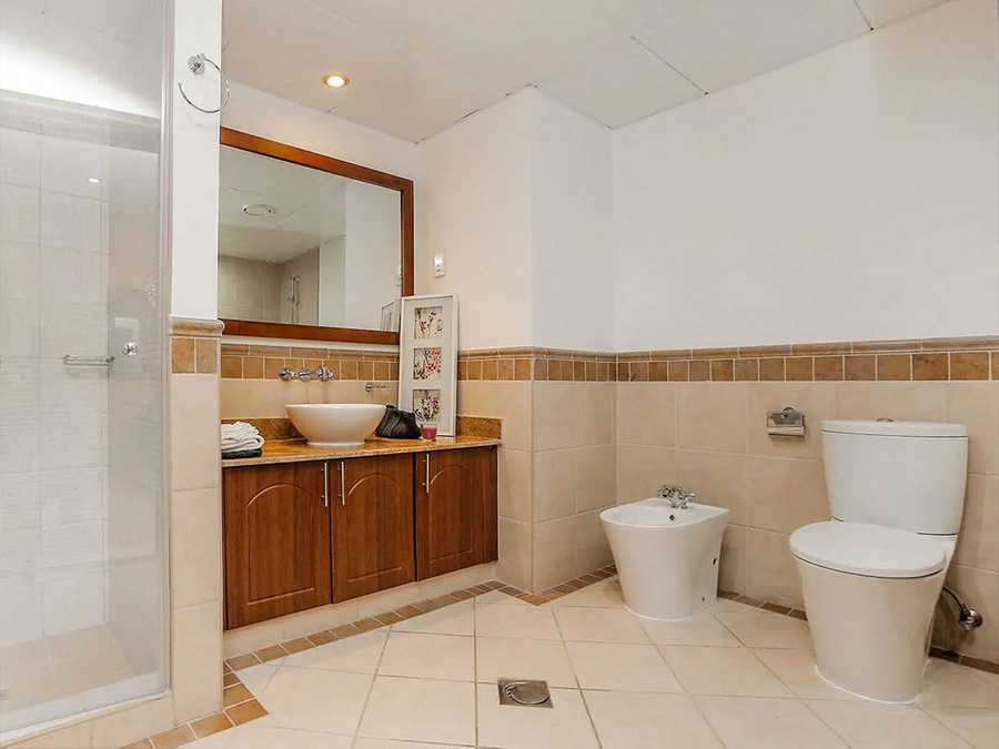 Al Badia Hillside – Bathroom
