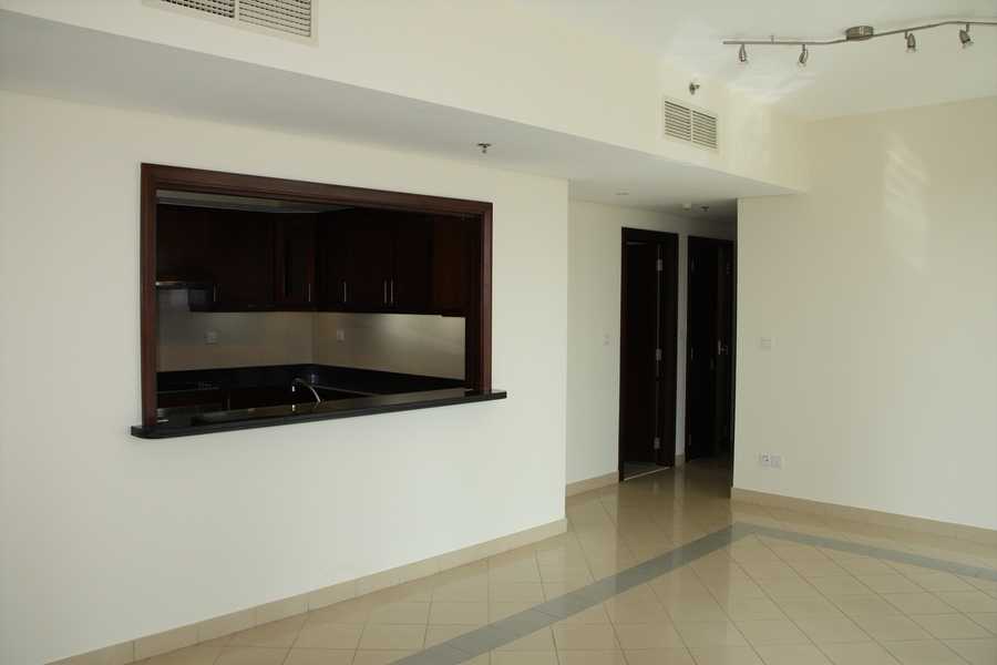 Golf Tower – Living Area