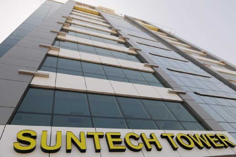 Suntech Tower – Exterior