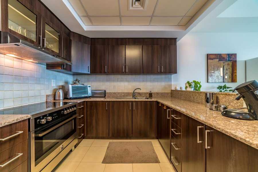 Churchill Towers – Kitchen