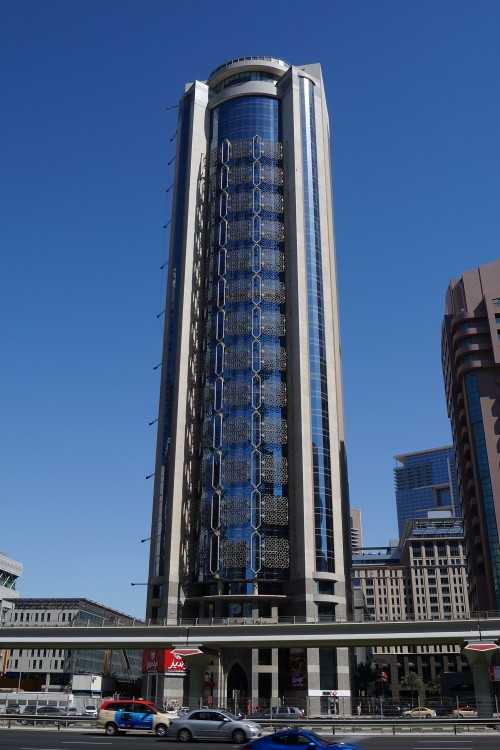 Al Saqr Business Tower – Exterior
