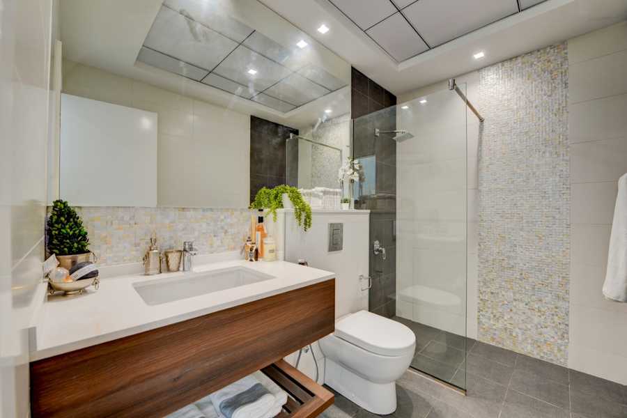 Prime Views – Bathroom