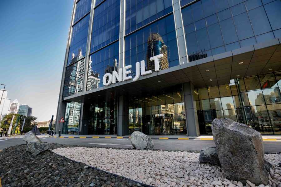 One JLT – Entrance