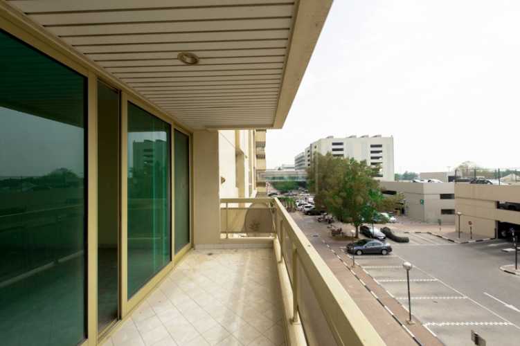 Al Rostamani Tower A – Balcony