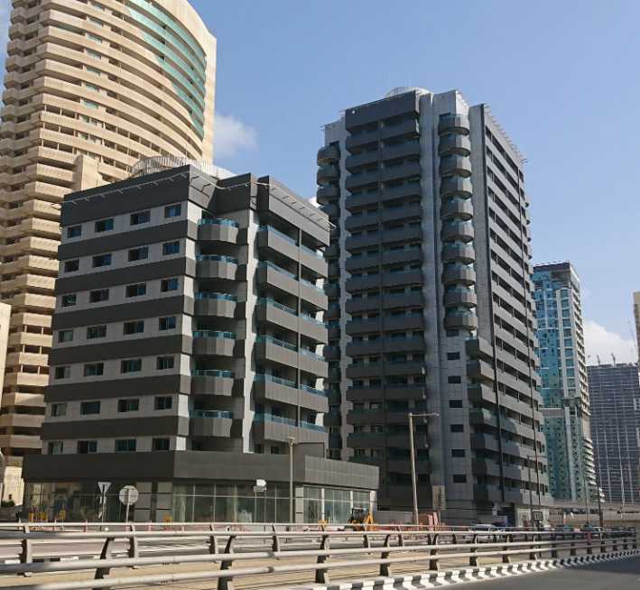 Al Zarooni Complex Apartments