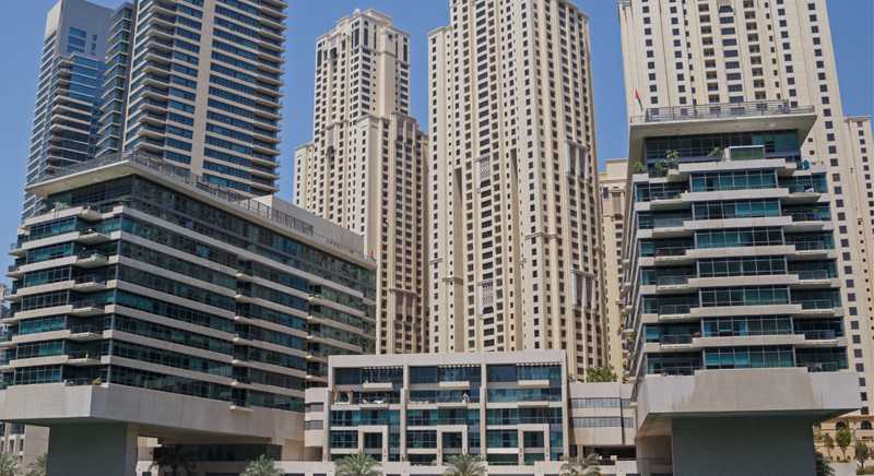 Marina Quays – Exterior