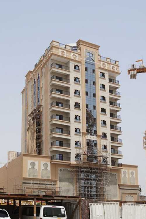 Ali Alshirawi Building – Exterior