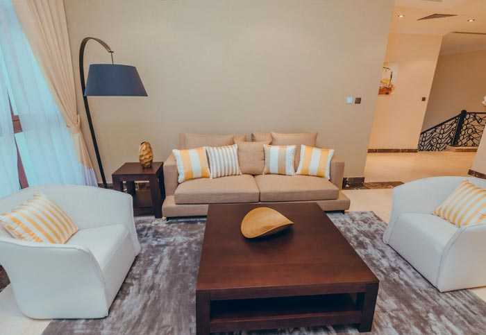 Orange Lake – Living Room