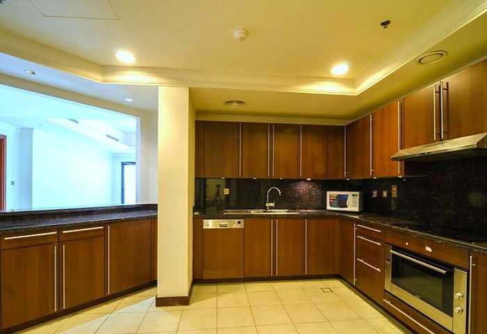 Fairmont Residences – Kitchen