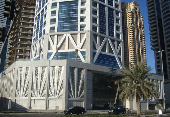 23 Marina – Exterior