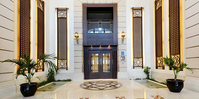 Dubai Marina Towers – Entrance