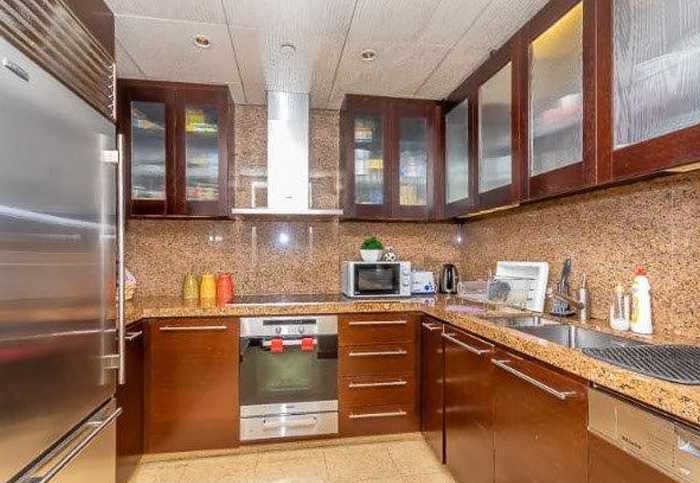 Burj Khalifa – Kitchen